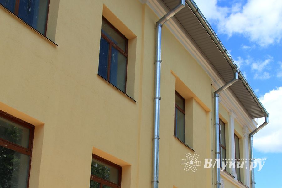 Обновлённый интерьер Великолукского драмтеатра - всё что удалось увидеть (ФОТО)