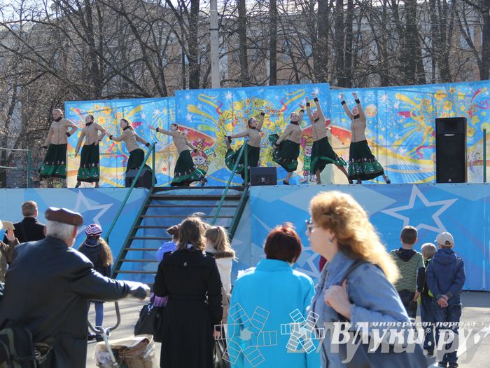 Традиционная весенняя ярмарка прошла в Великих Луках