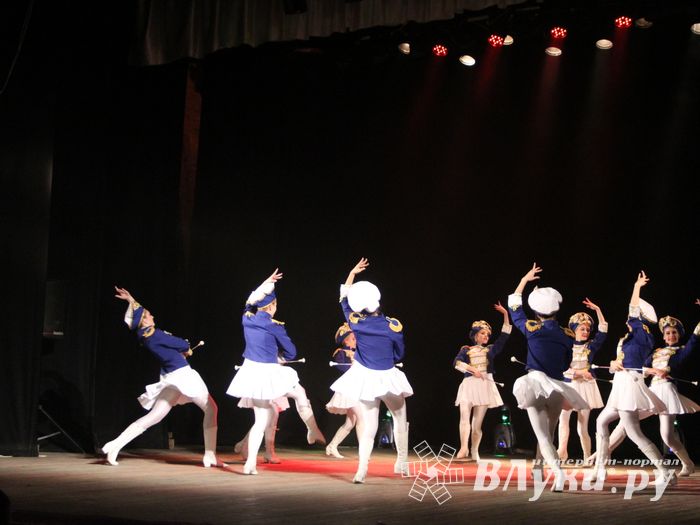 18 мая состоялся юбилейный концерт коллектива мажореток «Золотые погоны» (ФОТО)