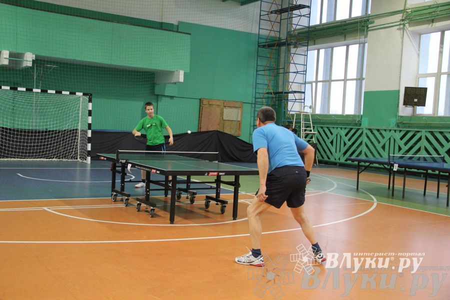 В Великих Луках прошло Первенство города по настольному теннису (фото)