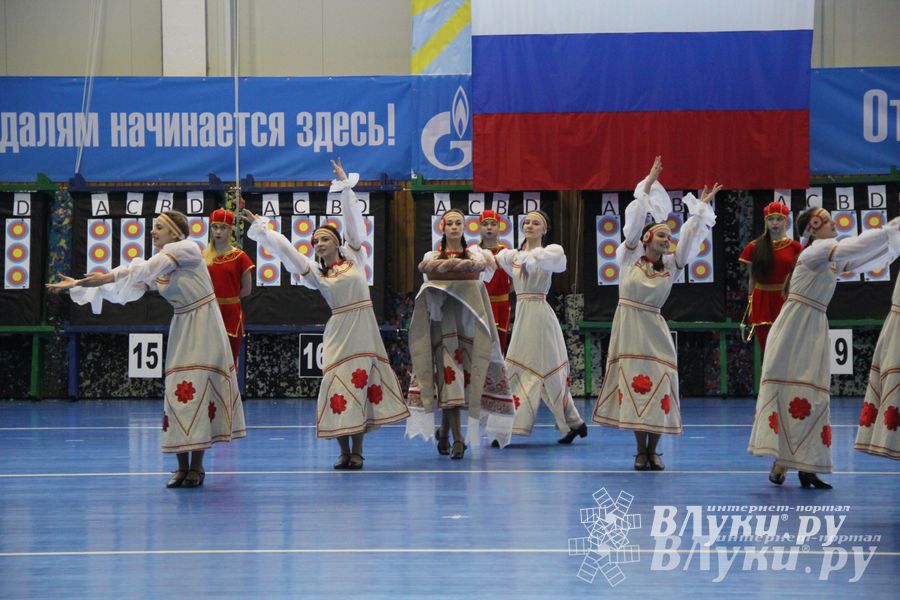 В Великих Луках стартовали всероссийские соревнования лучников (фото)