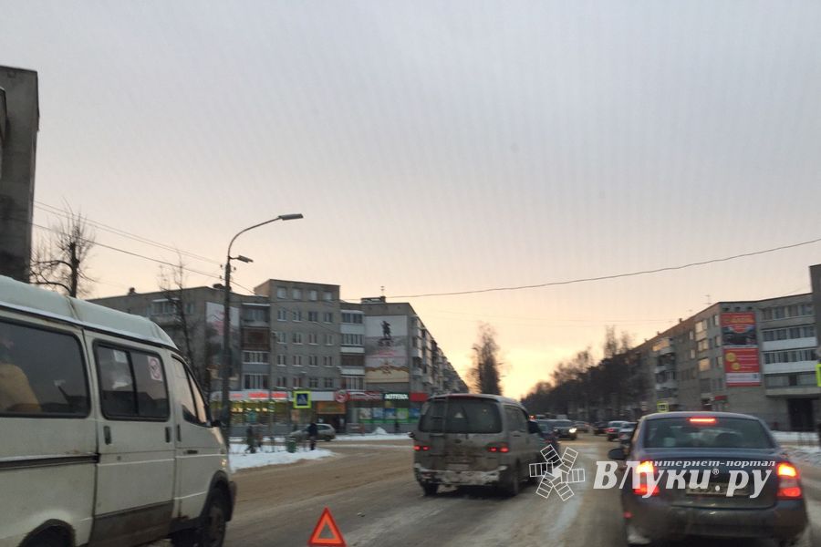 ФОТОФАКТ: Снова авария в Великих Луках