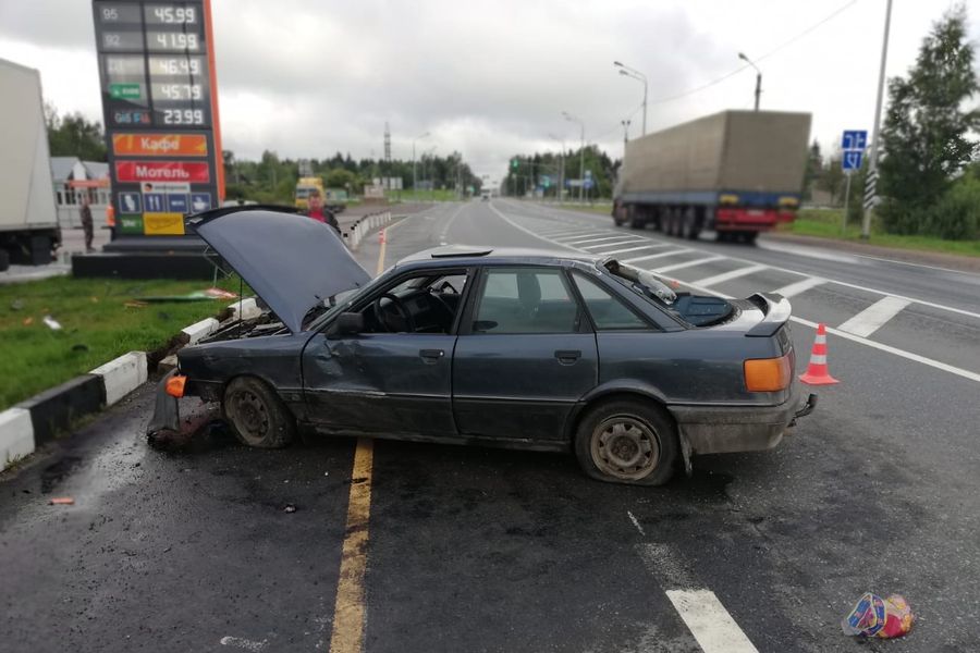 В Кунье в ДТП серьёзно пострадал пассажир автомашины (ФОТО)