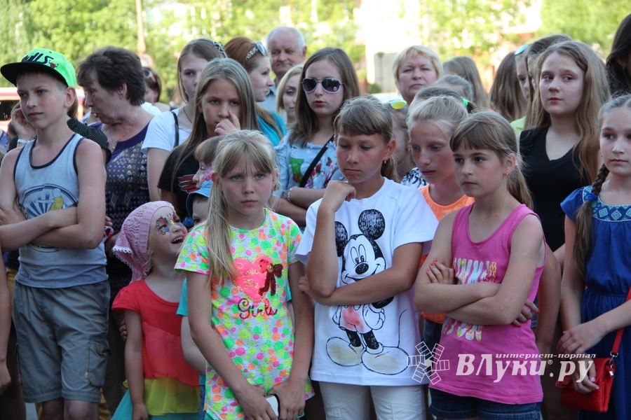 В Великих Луках прошел «День защиты детей» (ФОТО)