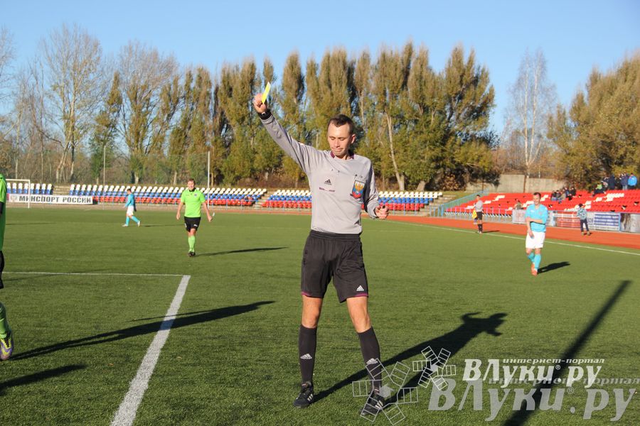 Футбольный матч «Луки-Энергия» — «Карелия» (фото)