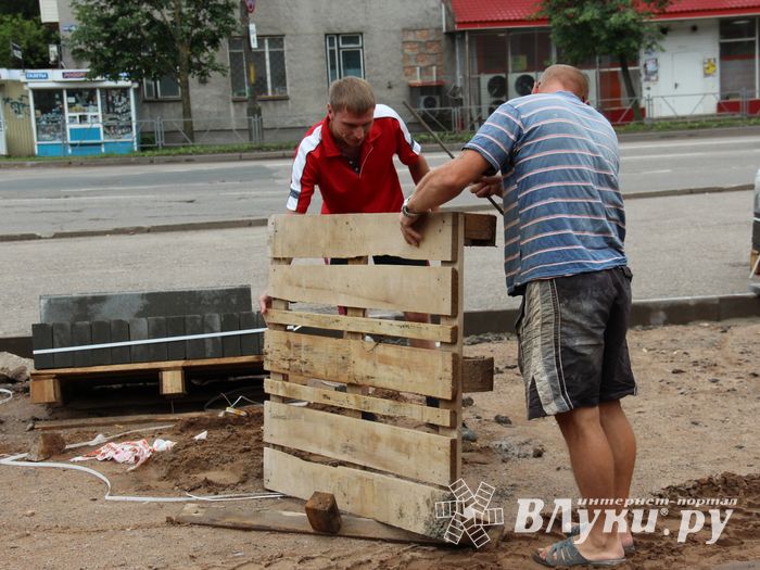 В Великих Луках в сквере Карцева появится детская площадка (ФОТО)