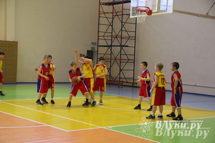 Великолукские баскетболисты стали победителями междугородних соревнований по баскетболу