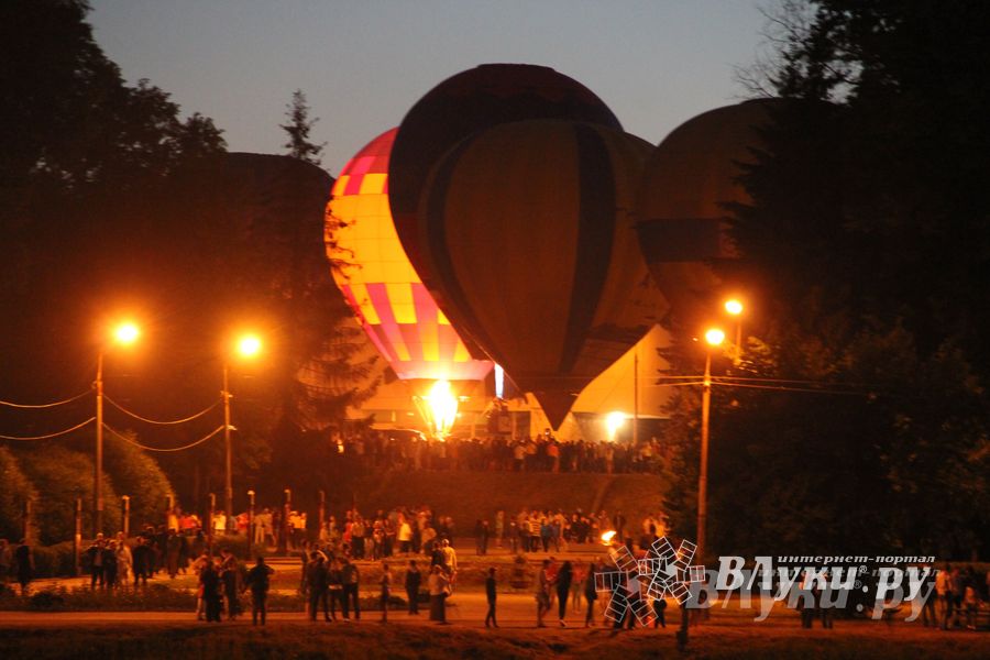 В Великих Луках отметили День России