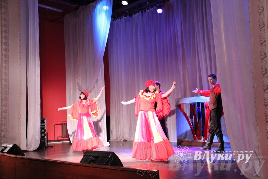 Творческий вечер шоу-балета «Этуаль» и солистов Дома культуры железнодорожников