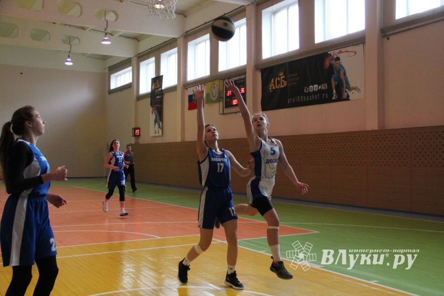 Великолукские баскетболистки стали победителями Традиционного турнира (ФОТО)