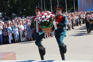 Военный парад в Великих Луках, часть II (ФОТО)