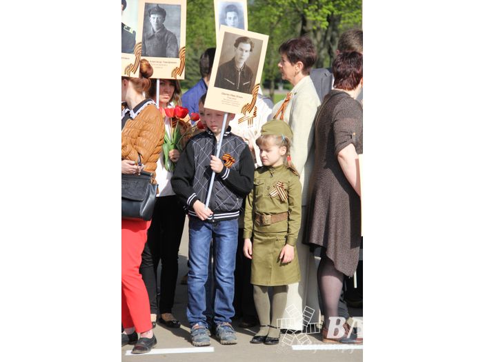 Парад Победы в Великих Луках (фото)