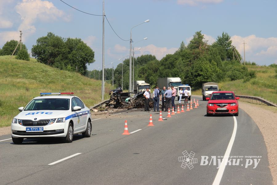 В страшном ДТП под Куньей погибли бабушка, дедушка и внучка (ФОТО)