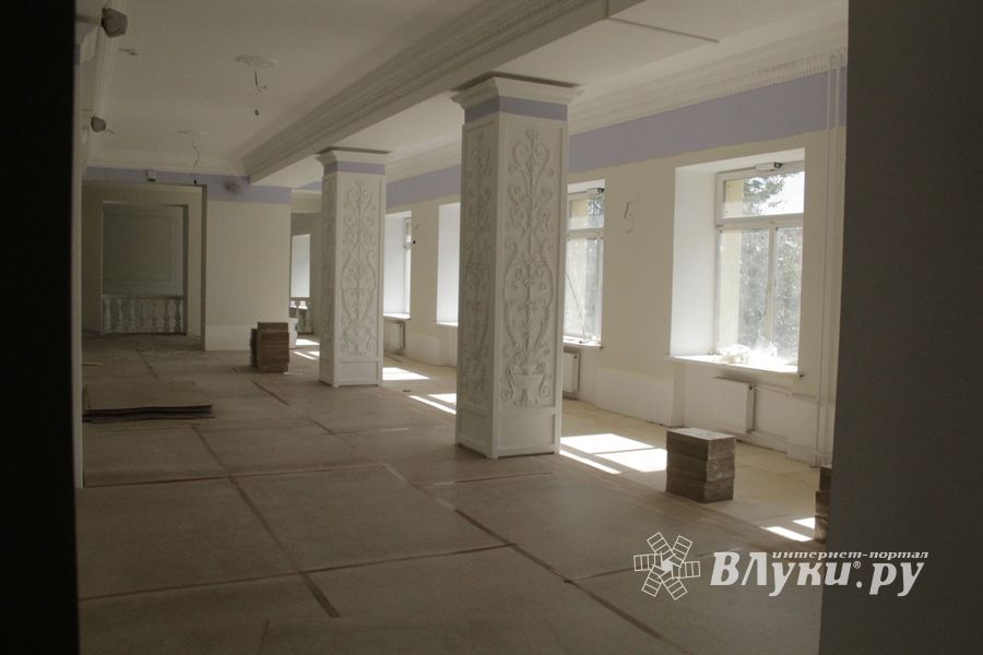 Пресс-тур по великолукскому драмтеатру (ФОТО)