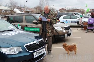 В Великих Луках прошла автомобильная ярмарка