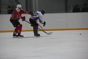 Две победы у великолукских хоккейных команд (ФОТО)