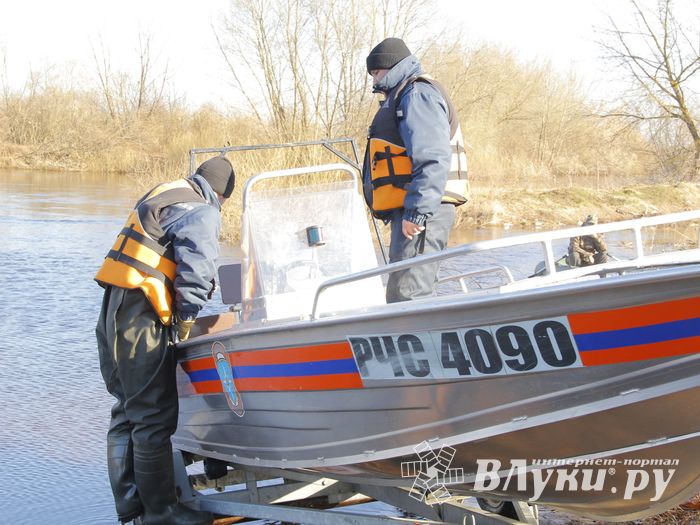 В Великих Луках продолжаются поиски мужчины, пропавшего 9 марта (ФОТО)