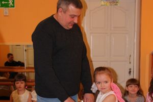 Дети поздравили мам с 8 марта (фото и видео)