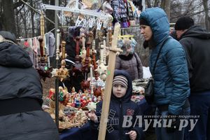 Гуляния широкой великолукской Масленицы