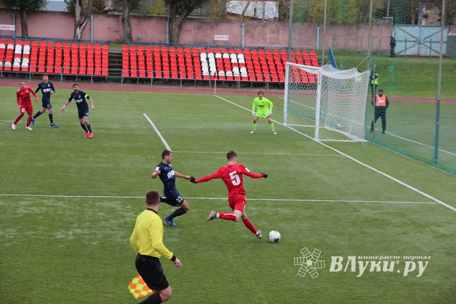 «Луки-Энергия» уступила «Ленинградцу» в домашнем матче (ФОТО)