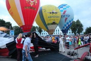 Ночным свечением аэростатов завершилась 24-я Международная встреча воздухоплавателей (ФОТО)