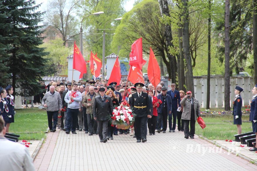 Великолучане почтили память героев Великой Отечественной (ФОТО)