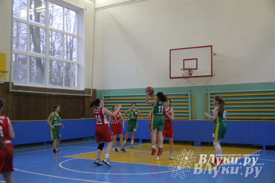 Великолучанки заняли первое место в дивизиональной игре «КЭС-Баскет» (фото)