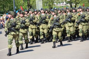 В Великих Луках прошел Парад Победы (ФОТО)