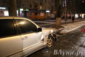 Утреннее ДТП на перекрестке пр-т Октябрьский — ул Л.Толстого (ФОТО)