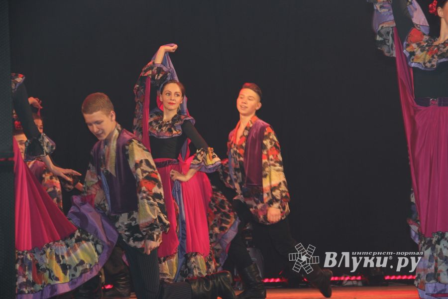 В ДК им. Ленина состоялся концерт театра «Трубадур»