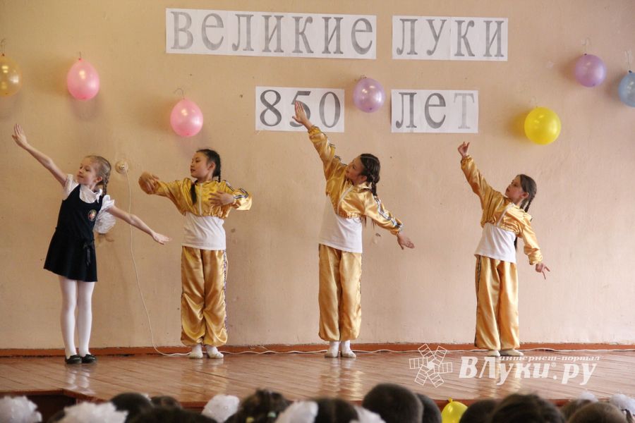 «Мой город Великие Луки — город фонтанов и шаров» (фото)