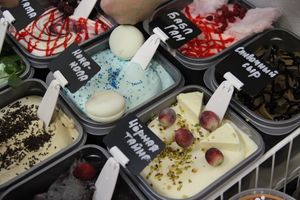 В Великих Луках открылась 10-я универсальная выставка (ФОТО)