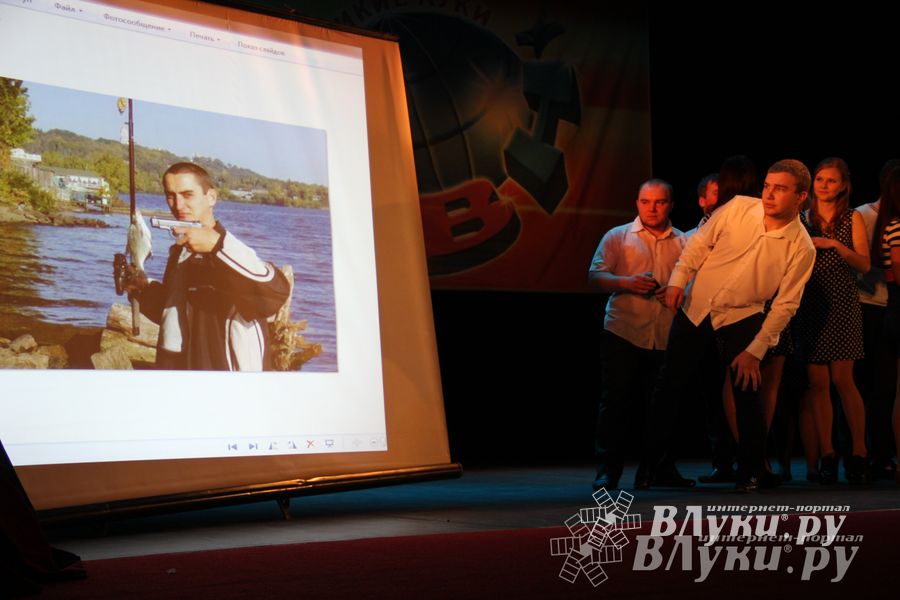 Великолукские КВНщики «перезагрузились» (фото)