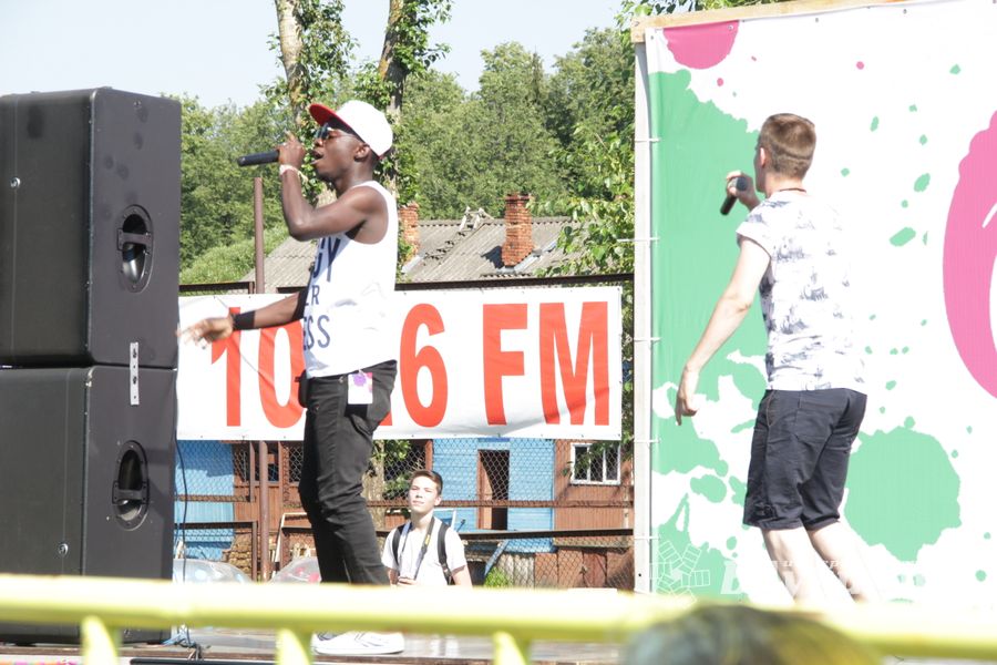 Яркие эмоции «ColorFest» в Великих Луках (ФОТО)