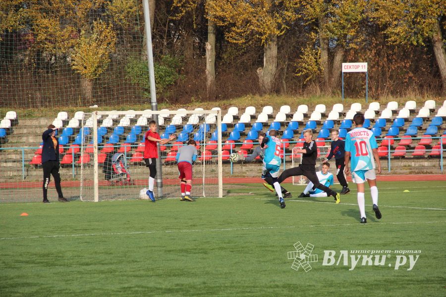 В Великих Луках завершился Чемпионат по Дворовому футболу (ФОТО)