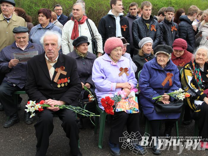 В Великих Луках почтили память погибших в Великой Отечественной войне