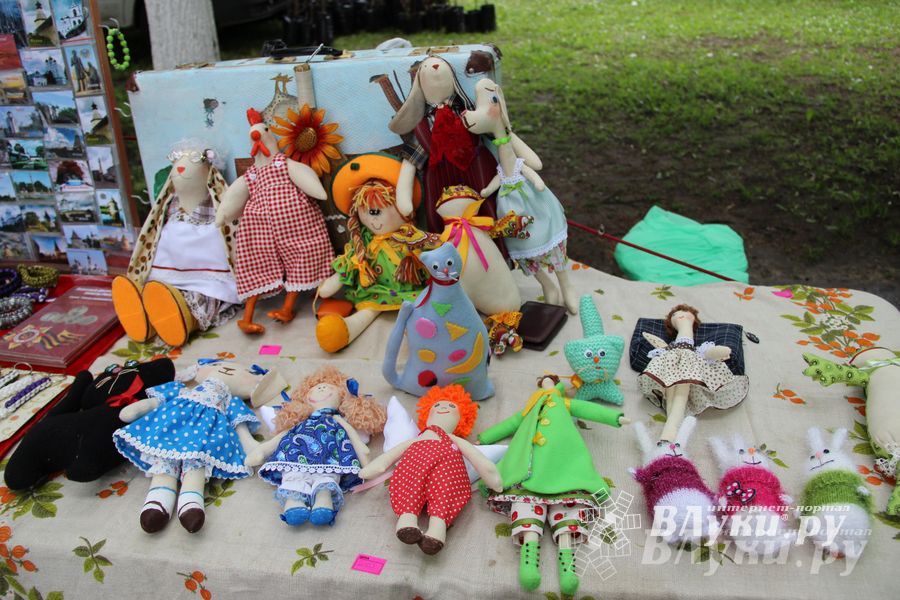 В Пскове проходит 22-ая универсальная выставка (фото)