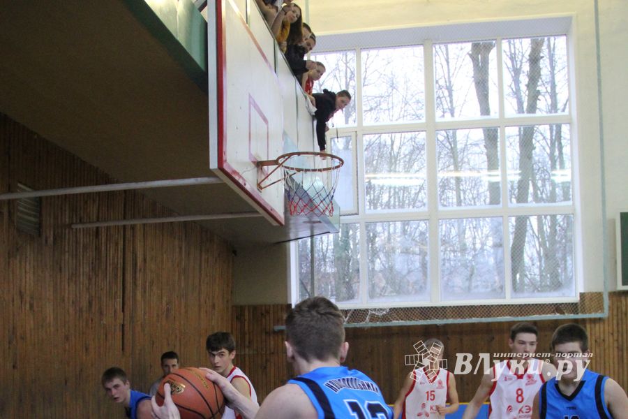 Великолучанки заняли первое место в дивизиональной игре «КЭС-Баскет» (фото)