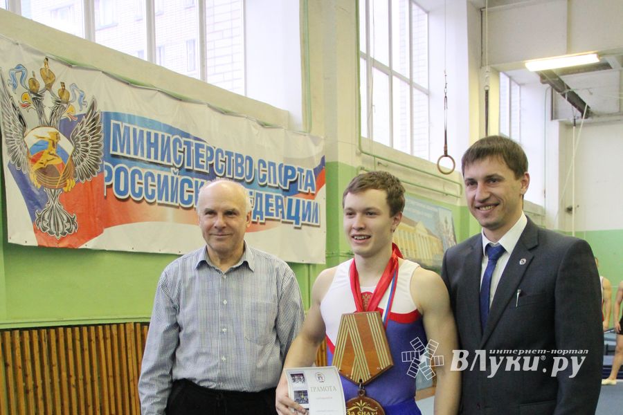 В Великих Луках прошло Первенство Области по спортивной гимнастики (фото)