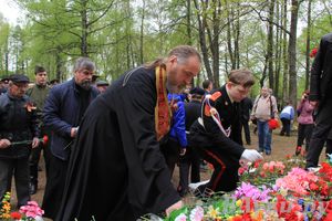 В Великих Луках почтили память погибших в Великой Отечественной войне