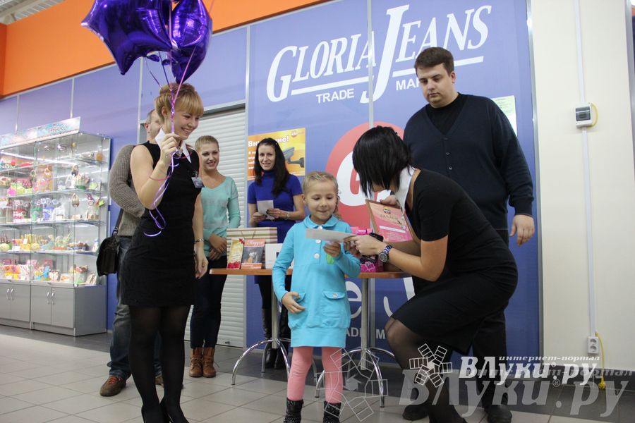 Названа победительница конкурса «Маленькая Красавица Великие Луки 2013»