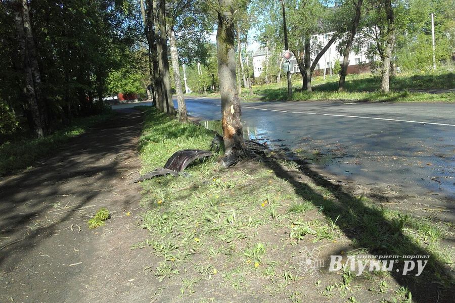 ДТП на Л. Чайкиной в Великих Луках (ФОТО)