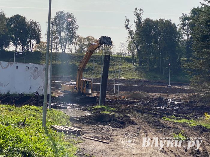 Новости со стройплощадки в Петровском парке (ФОТО)
