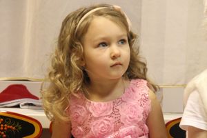 Новогодние утренники в Великих Луках продолжаются (ФОТО)