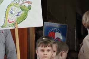 В Великих Луках стартовали спортивные соревнования среди дошколят «Юные олимпионики»