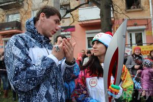 Эстафета Олимпийского огня в Изборске и Пскове