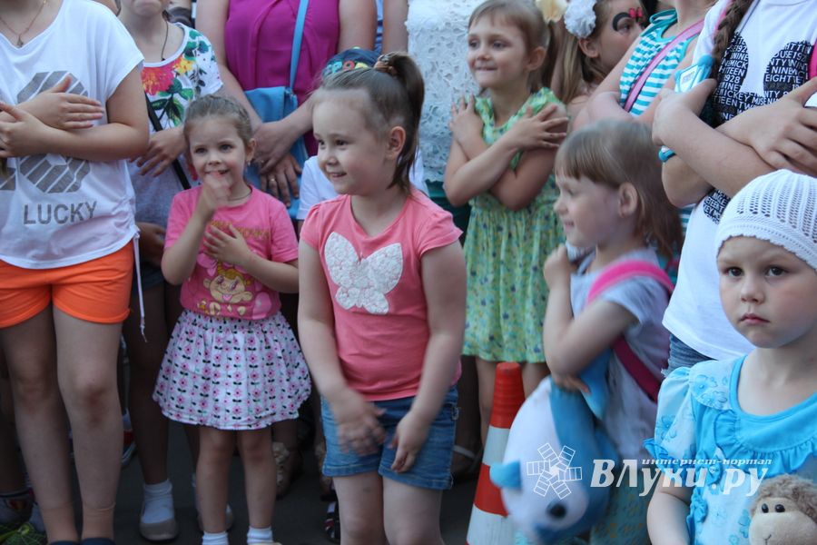 В Великих Луках прошел «День защиты детей» (ФОТО)