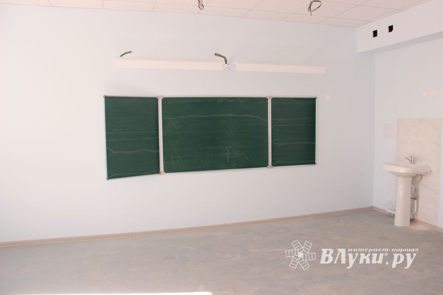 655 заявлений поданы в новый лицей на ул. Заслонова (ФОТО)