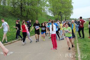 В Великих Луках прошла весенняя городская эстафета (фото)