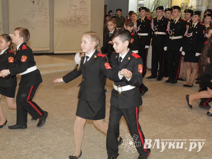 Великолукские кадеты принесли присягу (ФОТО)